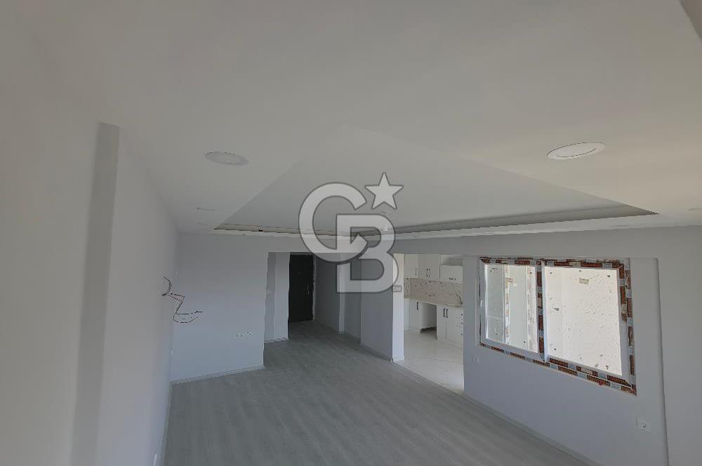 Kuşadası Değirmendere'de Deniz Manzaralı Satılık 2+1 Daire