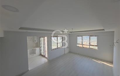 Kuşadası Değirmendere'de Deniz Manzaralı Satılık 2+1 Daire