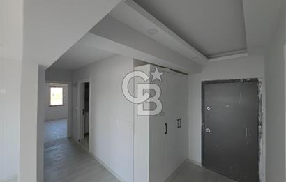 Kuşadası Değirmendere'de Deniz Manzaralı Satılık 2+1 Daire
