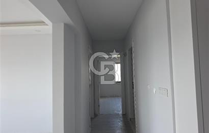 Kuşadası Değirmendere'de Deniz Manzaralı Satılık 2+1 Daire