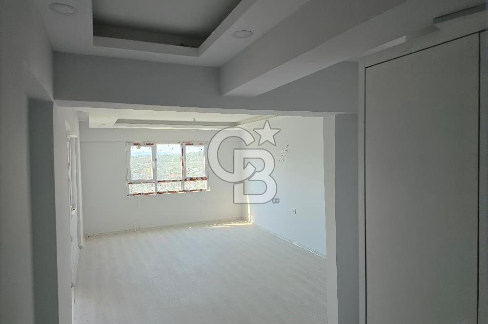 Kuşadası Değirmendere'de Deniz Manzaralı Satılık 2+1 Daire
