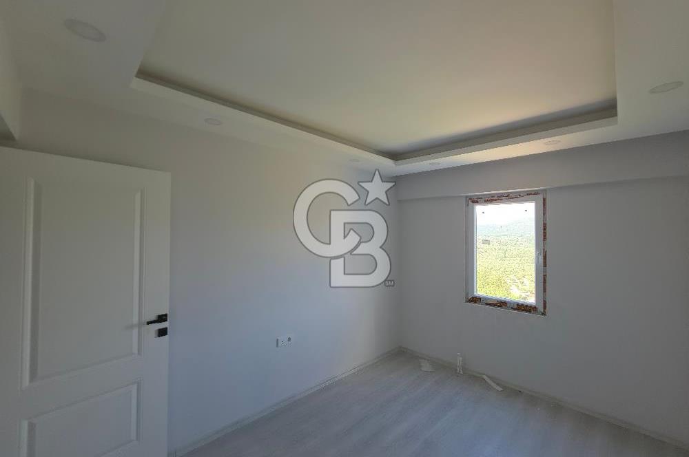 Kuşadası Değirmendere'de Deniz Manzaralı Satılık 2+1 Daire