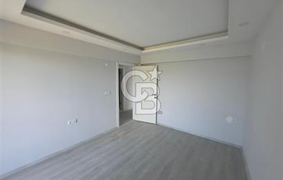 Kuşadası Değirmendere'de Deniz Manzaralı Satılık 2+1 Daire
