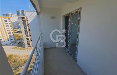Kuşadası Değirmendere'de Deniz Manzaralı Satılık 2+1 Daire