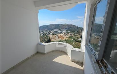 Kuşadası Değirmendere'de Deniz Manzaralı Satılık 2+1 Daire