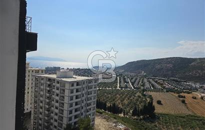 Kuşadası Değirmendere'de Deniz Manzaralı Satılık 2+1 Daire