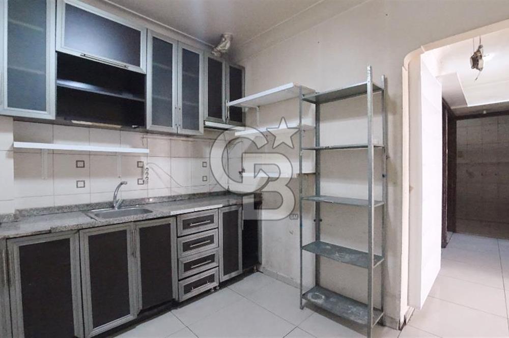 İzmir Konak Mithatpaşa Satılık 100 m² Dükkan