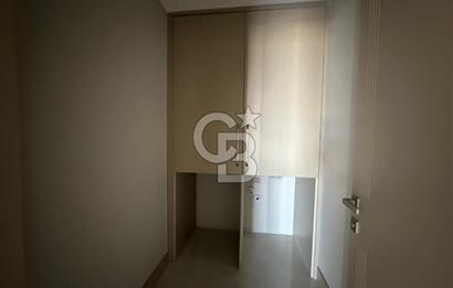 KONFOR BALAT SİTESİNDE SATILIK 4+1 FERAH VE GENİŞ DAİRE