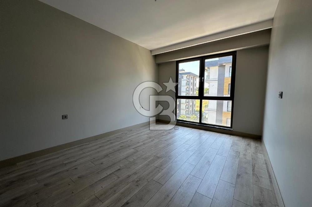 KONFOR BALAT SİTESİNDE SATILIK 4+1 FERAH VE GENİŞ DAİRE