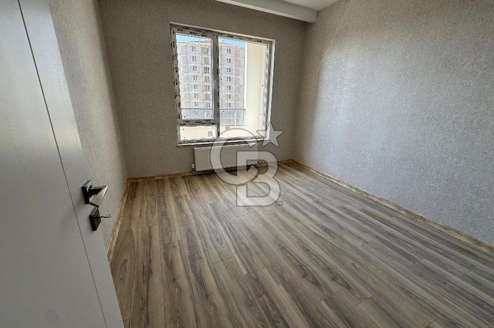 Yeni Yapılmış Güvenlikle Site İçerisinde Güney Cephe 2+1