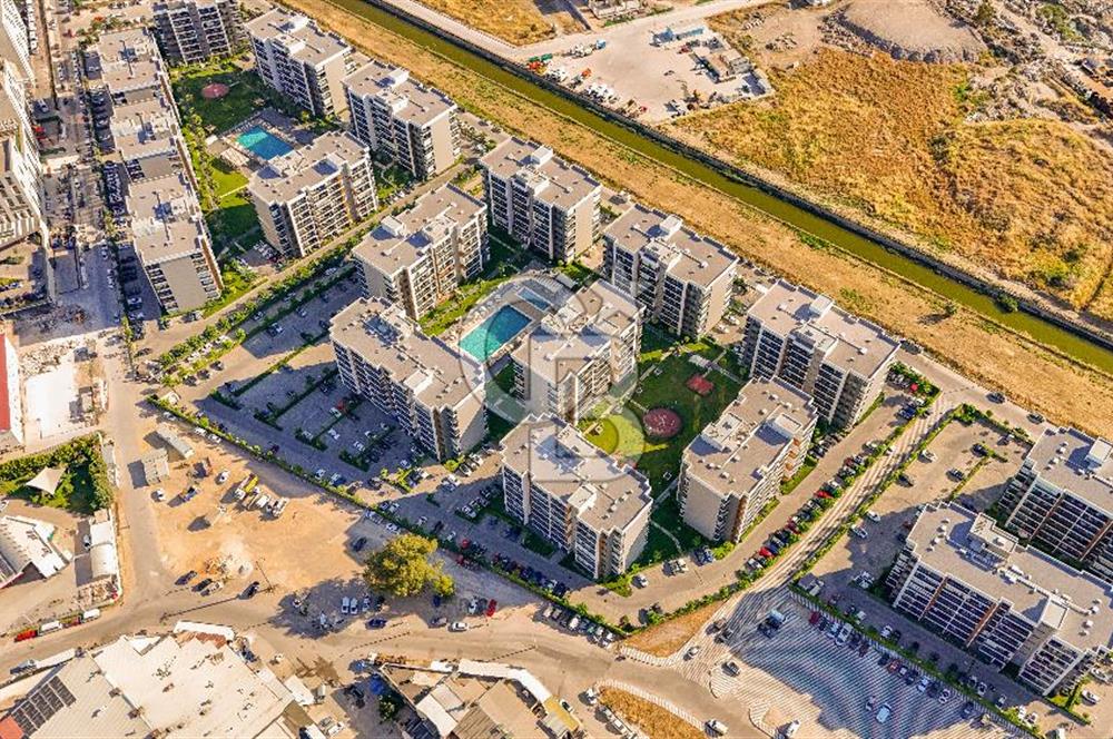 Ataşehir Modern'de Emsalsiz Peyzaj Manzaralı 2+1 Satılık Daire