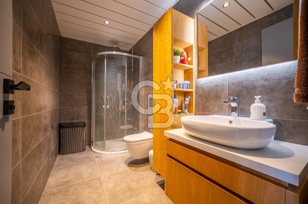 Ataşehir Modern'de Emsalsiz Peyzaj Manzaralı 2+1 Satılık Daire