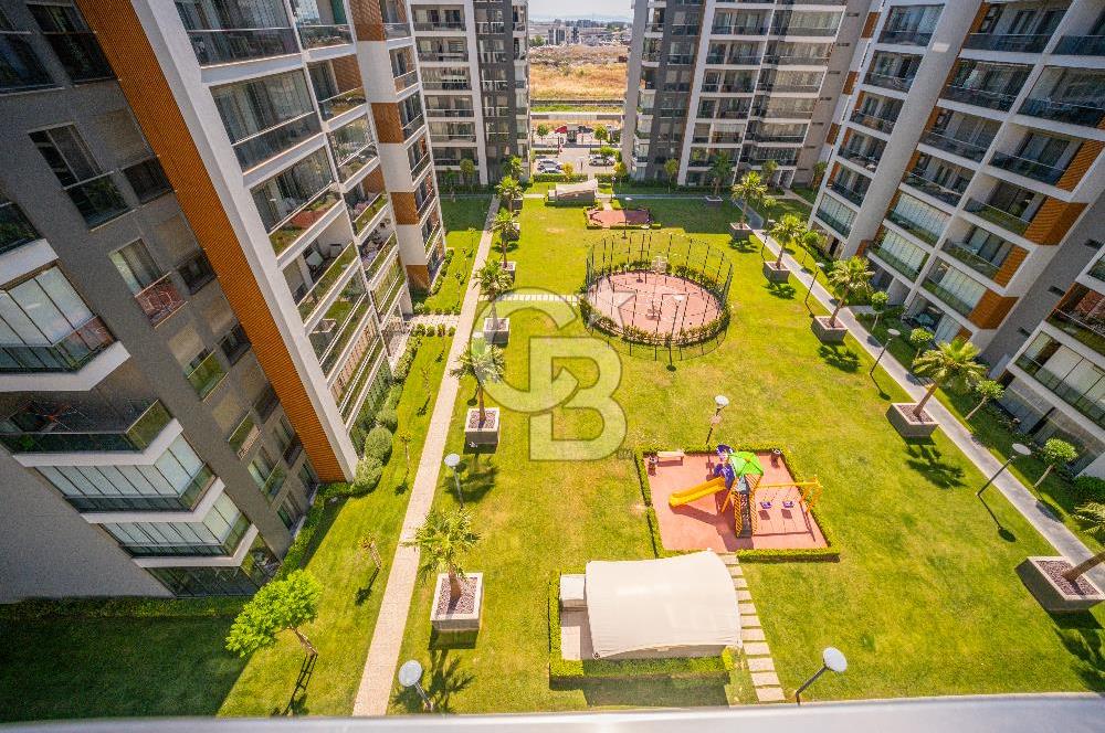 Ataşehir Modern'de Emsalsiz Peyzaj Manzaralı 2+1 Satılık Daire
