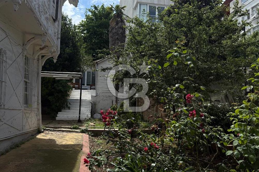 İSTANBUL KINALIADA'DA 125 YILLIK SATILIK TARİHİ KÖŞK