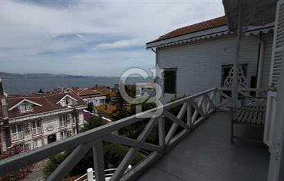İSTANBUL KINALIADA'DA 125 YILLIK SATILIK TARİHİ KÖŞK