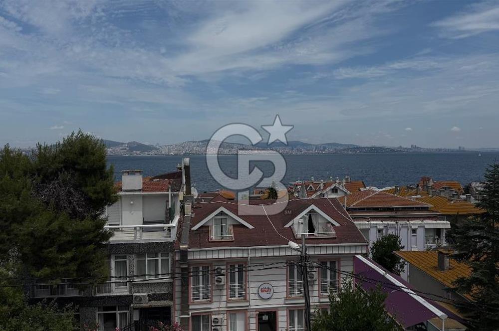 İSTANBUL KINALIADA'DA 125 YILLIK SATILIK TARİHİ KÖŞK