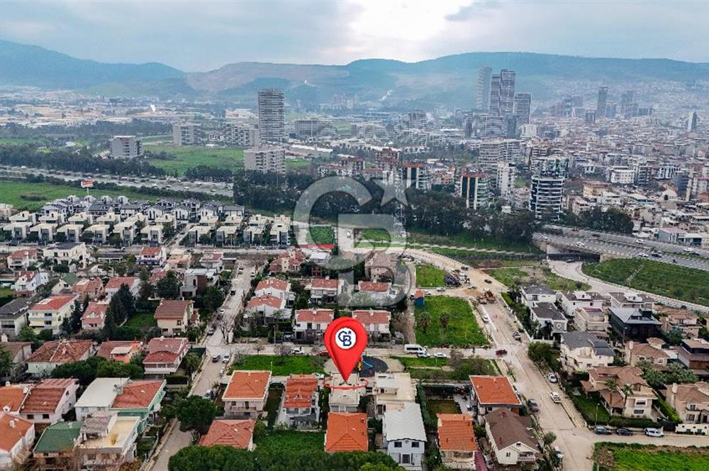 Forum Bornova Karşısında Satılık Villa