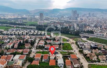Forum Bornova Karşısında Satılık Villa