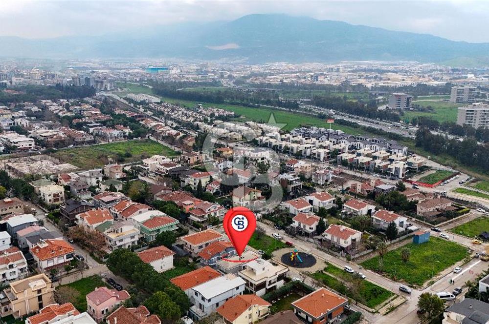 Forum Bornova Karşısında Satılık Villa