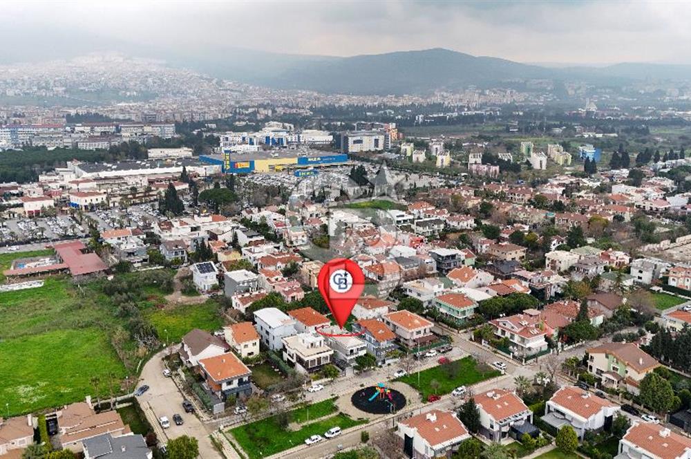 Forum Bornova Karşısında Satılık Villa