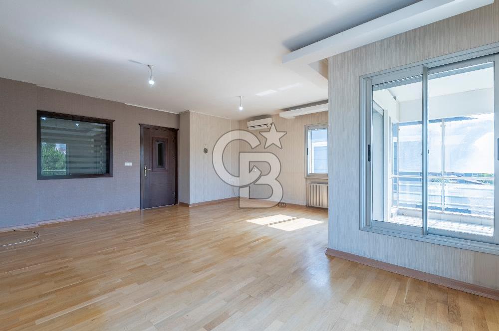 Forum Bornova Karşısında Satılık Villa