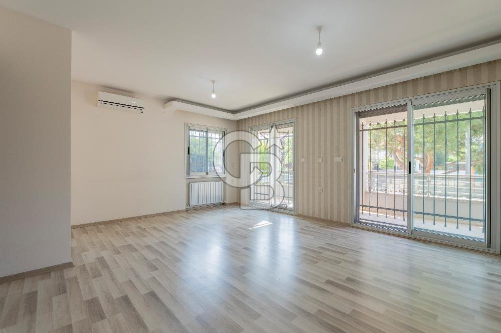Forum Bornova Karşısında Satılık Villa