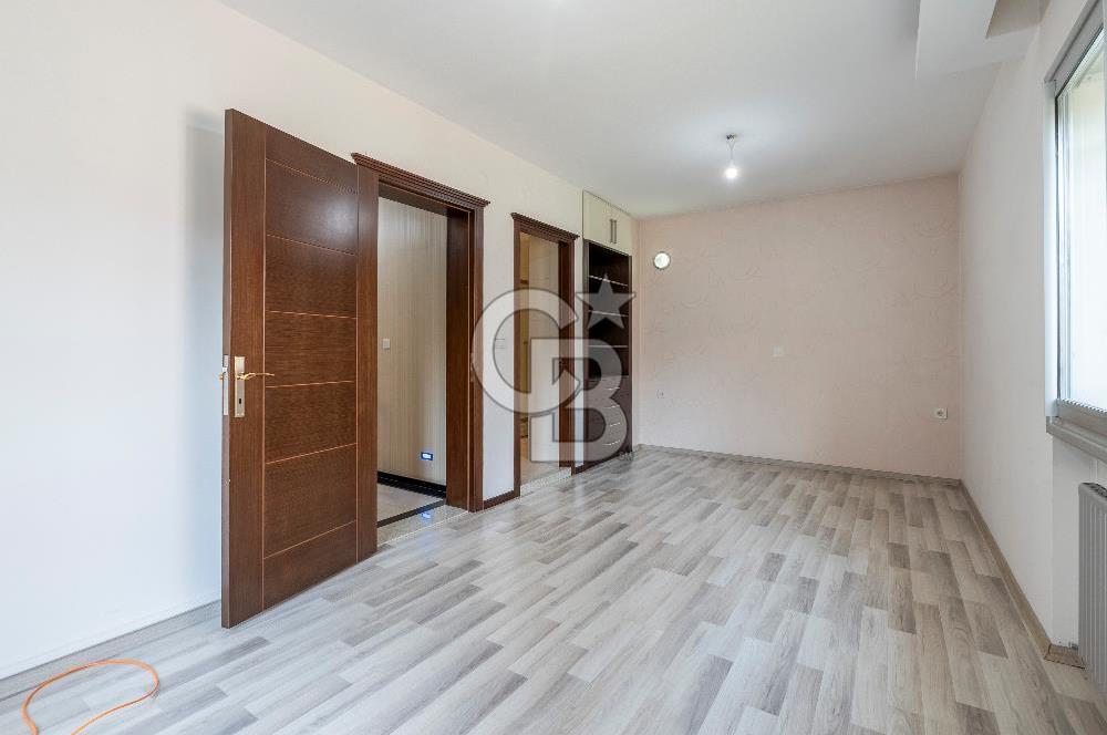 Forum Bornova Karşısında Satılık Villa