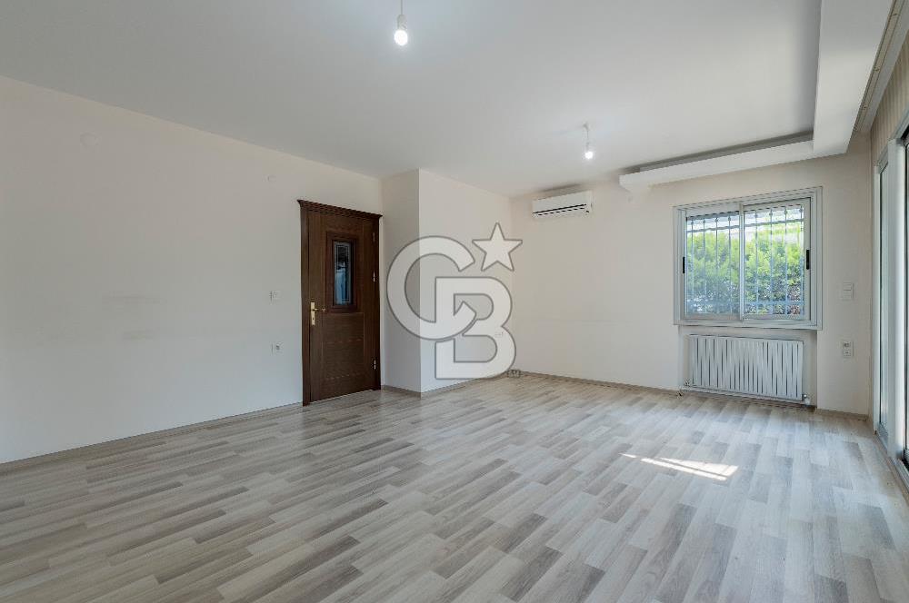 Forum Bornova Karşısında Satılık Villa