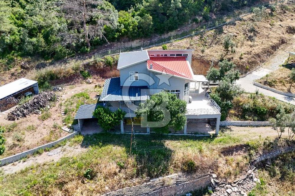 Bornova 17 Dönüm İçinde Özel Yaşam Çiftliği