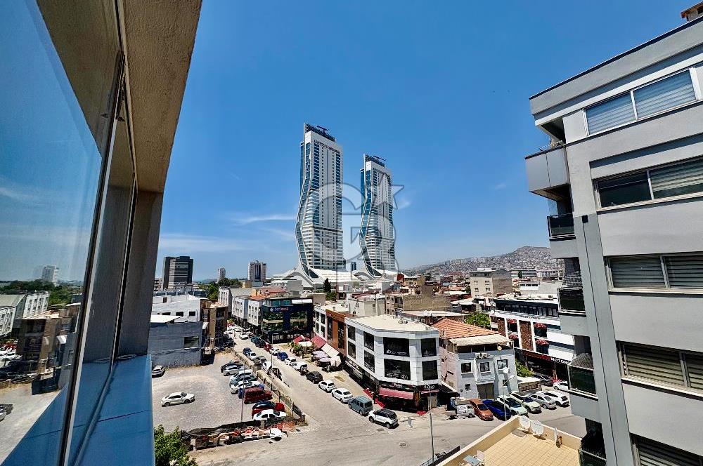 Bayraklı İnce Plaza Satılık Ofis
