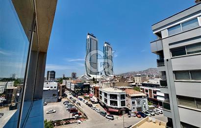 Bayraklı İnce Plaza Satılık Ofis