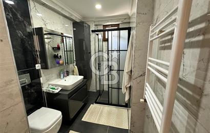 YAKACIK'TA ADALAR MANZARALI HAVUZLU 4 KATLI 5+2 VİLLA