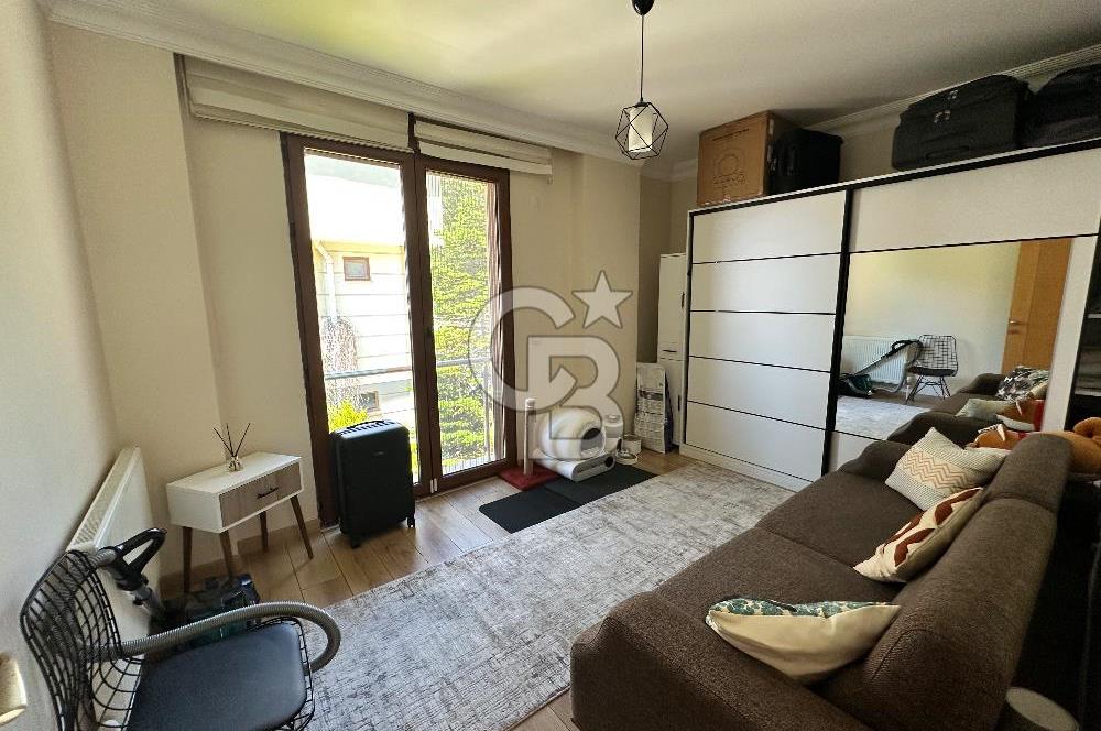 YAKACIK'TA ADALAR MANZARALI HAVUZLU 4 KATLI 5+2 VİLLA