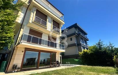 YAKACIK'TA ADALAR MANZARALI HAVUZLU 4 KATLI 5+2 VİLLA