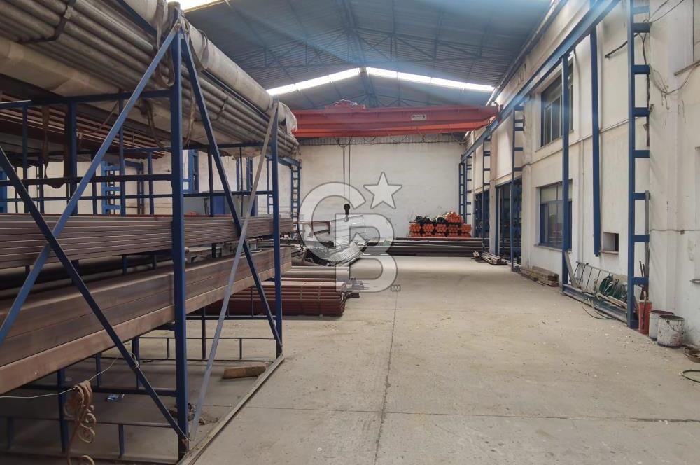 PINARBAŞI SANAYİ MERKEZİNDE VİNÇLİ DEPO / İMALATHANE