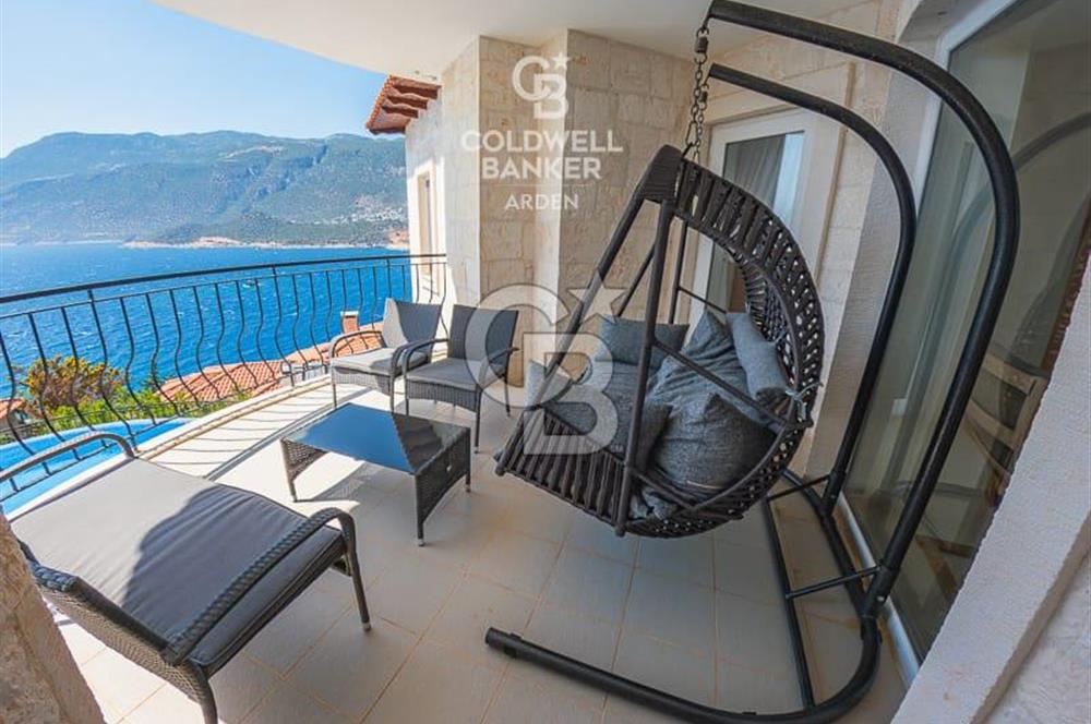 KAŞ YARIMADA'DA DENİZ MANZARALI LÜKS VİLLA | CB ARDEN'DEN