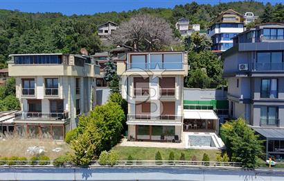 YAKACIK'TA ADALAR MANZARALI HAVUZLU 4 KATLI 5+2 VİLLA