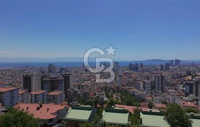 YAKACIK'TA ADALAR MANZARALI HAVUZLU 4 KATLI 5+2 VİLLA