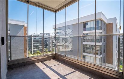 Ataşehir Modern'de Emsalsiz Peyzaj Manzaralı 2+1 Satılık Daire