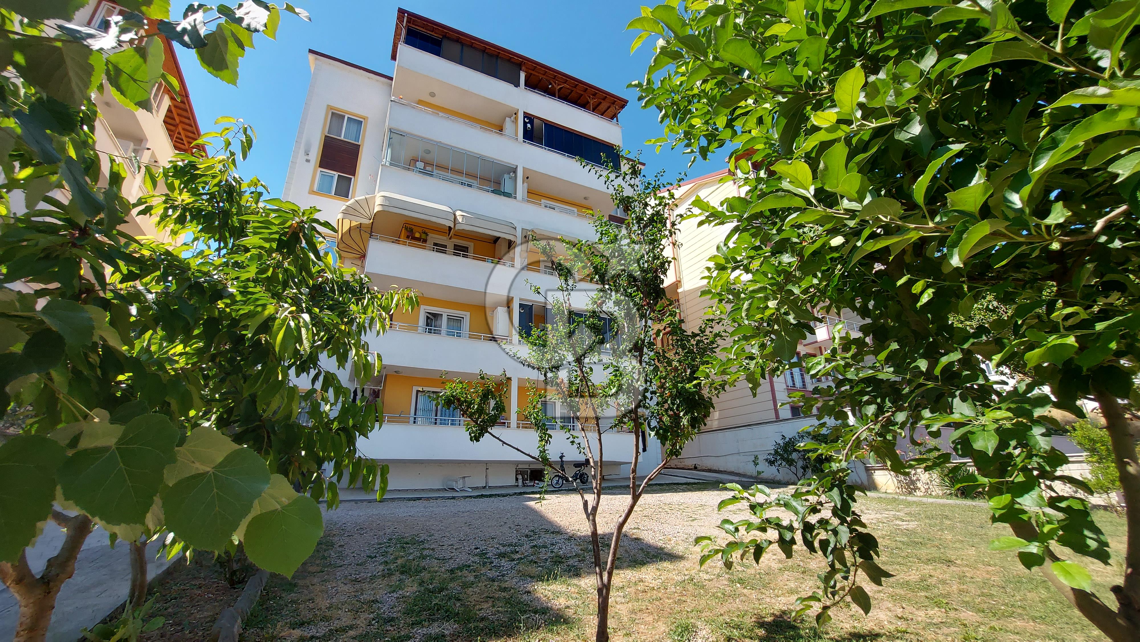 İZMİT GÜNDOĞDU MAHALLESİ SATILIK 2+1 ARA KAT ASANSÖRLÜ DAİRE