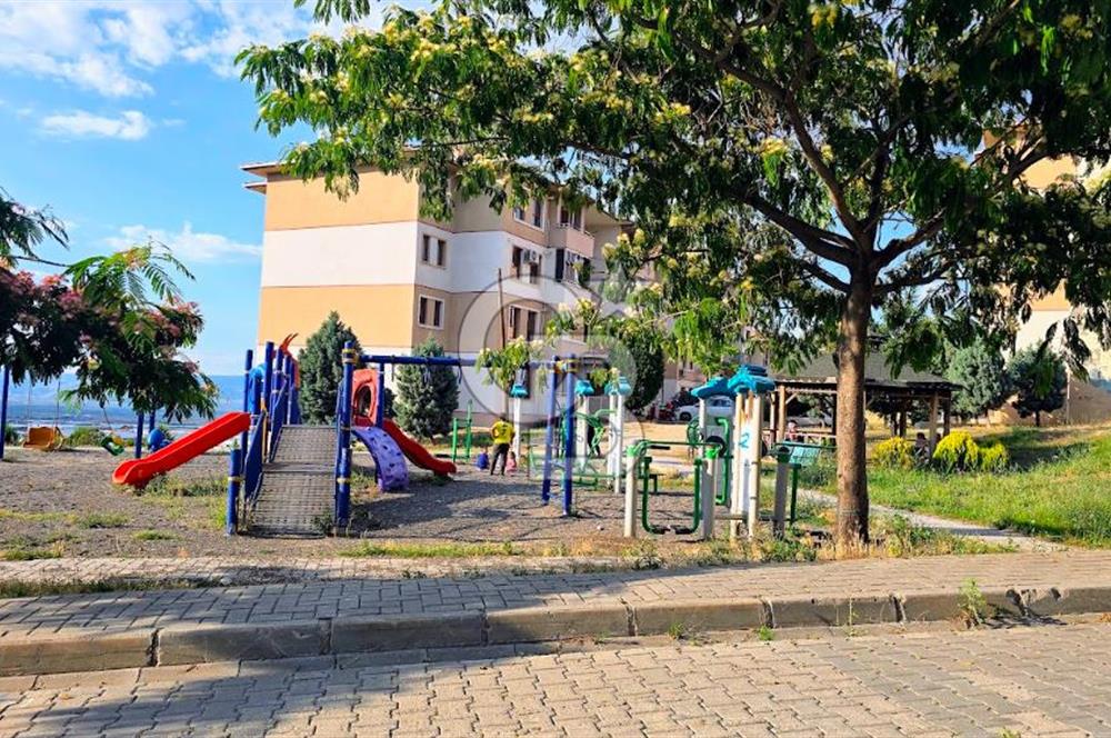 Karahasanlı Tokilerde 80 M² Komple Yenilenmiş 2+1 Satılık Daire