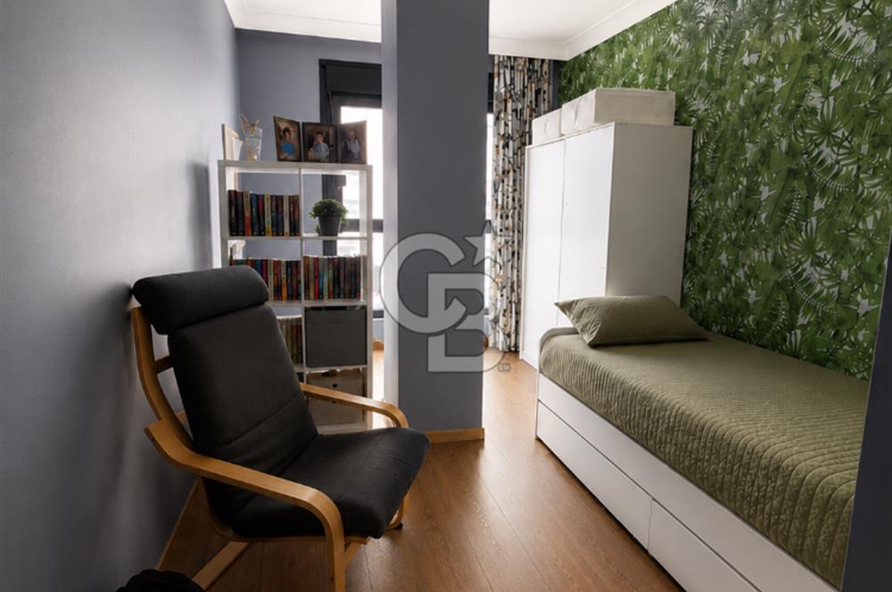 ACIBADEM DE METRO YANI SATILIK 3+1 DAİRE