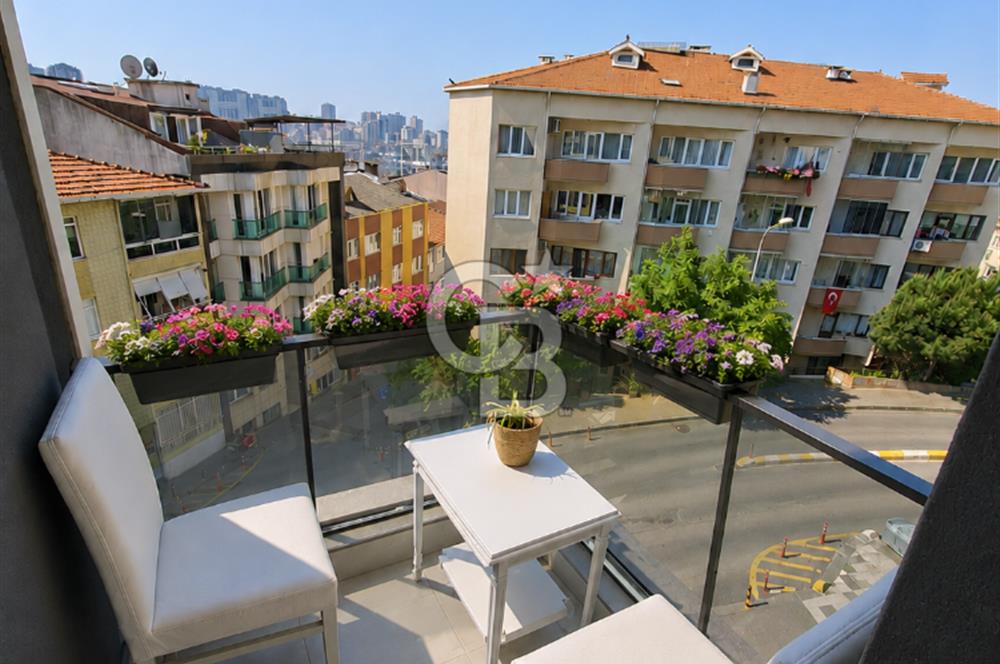 ACIBADEM DE METRO YANI SATILIK 3+1 DAİRE