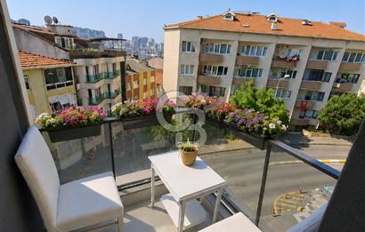 ACIBADEM DE METRO YANI SATILIK 3+1 DAİRE