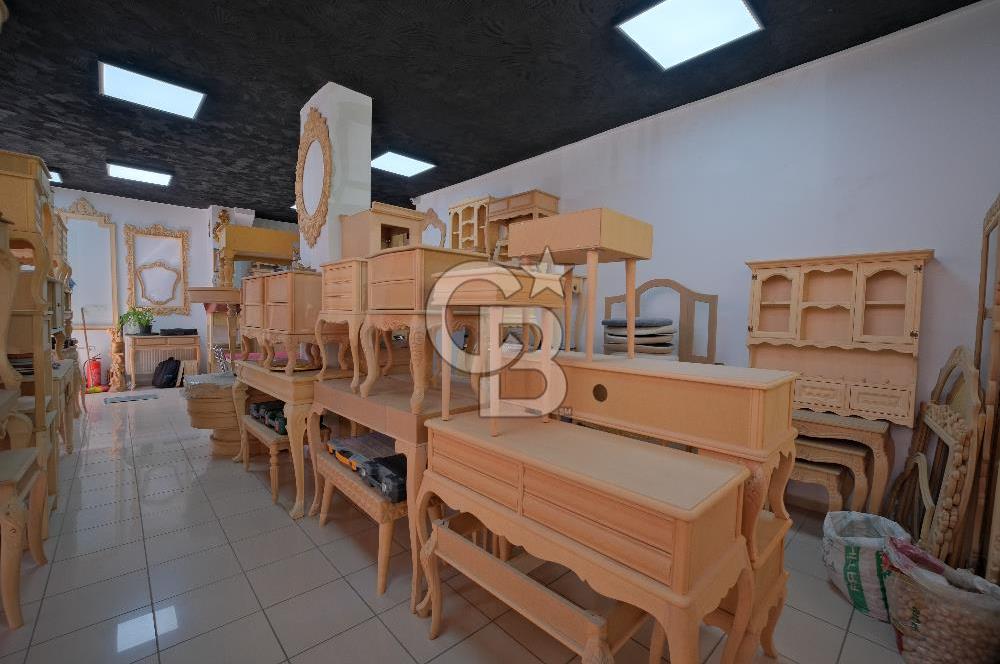 AVCILAR ÜNİVERSİTE MAH. E-5/METROBÜSE YAKIN 140 m² DEPOLU DÜKKAN