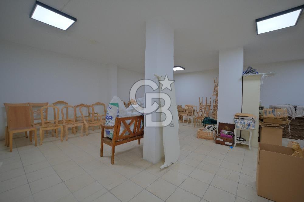 AVCILAR ÜNİVERSİTE MAH. E-5/METROBÜSE YAKIN 140 m² DEPOLU DÜKKAN