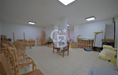 AVCILAR ÜNİVERSİTE MAH. E-5/METROBÜSE YAKIN 140 m² DEPOLU DÜKKAN