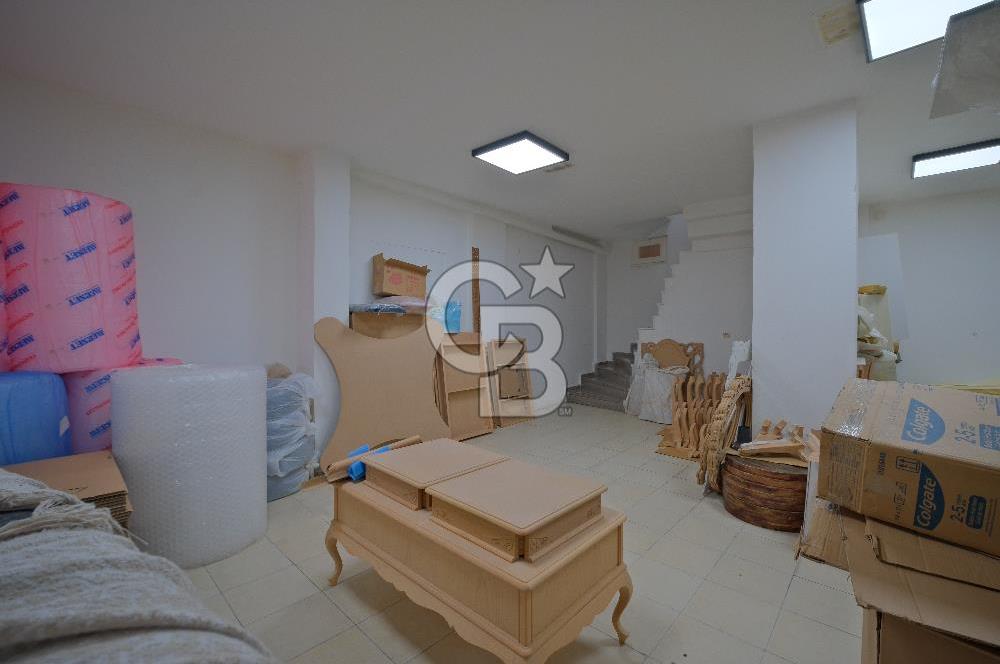 AVCILAR ÜNİVERSİTE MAH. E-5/METROBÜSE YAKIN 140 m² DEPOLU DÜKKAN