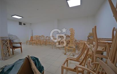 AVCILAR ÜNİVERSİTE MAH. E-5/METROBÜSE YAKIN 140 m² DEPOLU DÜKKAN