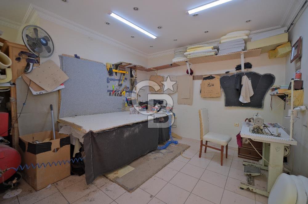 AVCILAR ÜNİVERSİTE MAH. E-5/METROBÜSE YAKIN 140 m² DEPOLU DÜKKAN